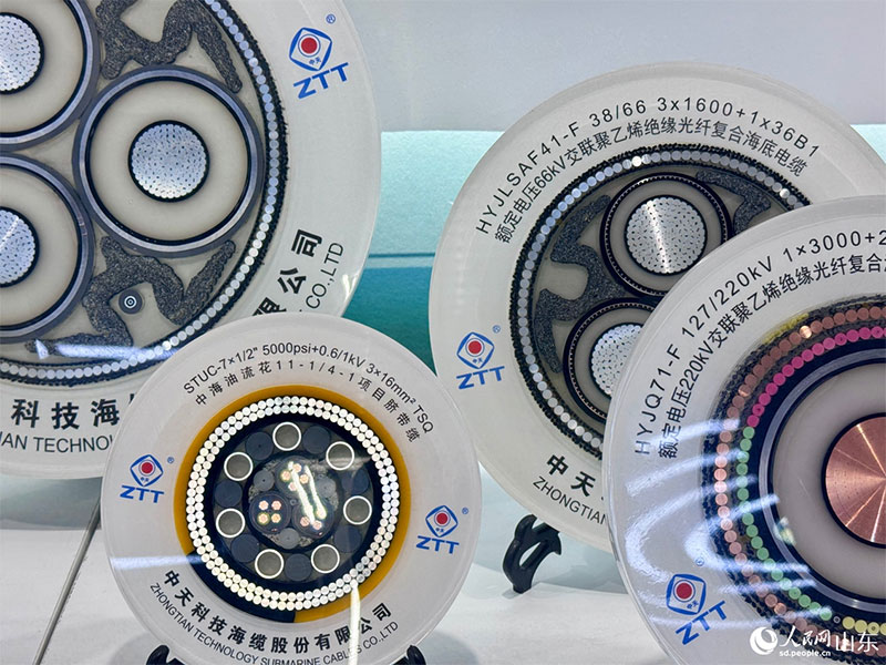 “རླུང་གློག་གི་རྩ་ལམ”ཞེས་འབོད་པའི་མཚོ་སྐུད་ནི་མཚོ་ཐོག་གི་ནུས་རྒྱུ་གཙང་མ་ནུས་ཆེའི་ངང་སྐྱེལ་ཐུབ་པའི་འགག་རྩ་ཞིག་རེད།