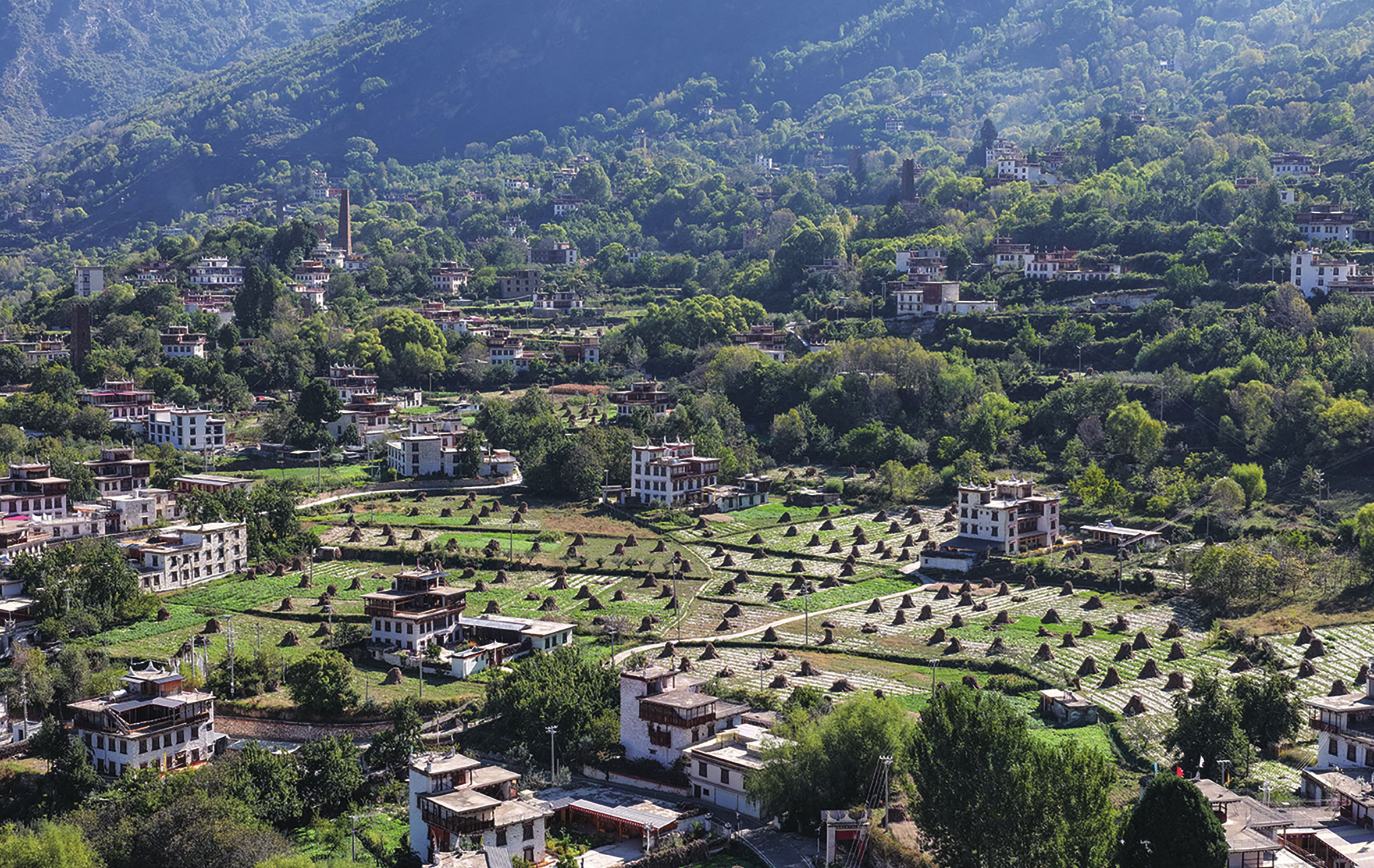 ༄༅།།གྲོང་ཚོ་ཁག་གཅིག་མཉམ་འབྲེལ་རྒྱལ་ཚོགས་ཡུལ་སྐོར་རྩ་འཛུགས་ཀྱི“ཡུལ་སྐོར་གྲོང་ཚོ་ཡག་ཤོས”ནང་བདམས།