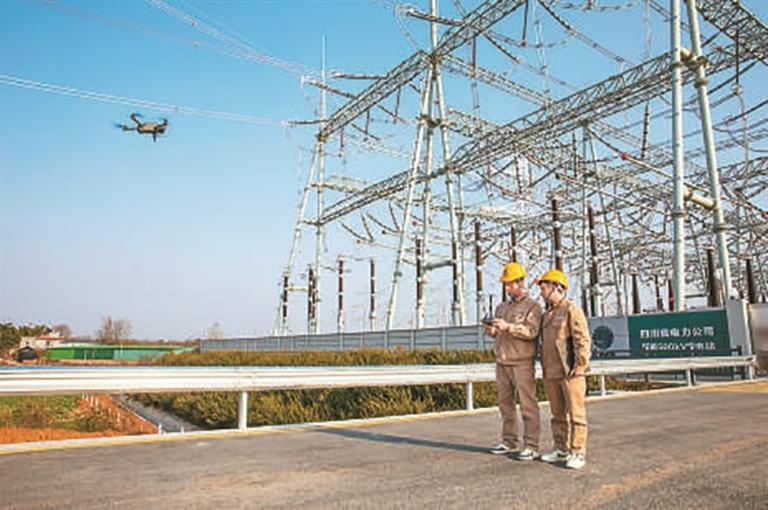 འདི་ནི་ཉེ་ཆར་སི་ཁྲོན་ཞིང་ཆེན་ཁྲེང་ཏུའུ་གྲོང་ཁྱེར་ཅི་ཧྲན་ཆན་ཧྥུའུ་500ཡི་གློག་སྒྱུར་ས་ཚུགས་སུ། རྒྱལ་ཁབ་གློག་དྲ་ཁྲེང་ཏུའུ་གློག་འདོན་ཀུང་སིའི་ལས་བཟོ་བས་མི་མེད་གནམ་གྲུར་བརྟེན་ནས་སྐོར་ཞིབ་དང་མེ་ཟོན་སྒྲིག་བཀོད་ལ་ཞིབ་བཤེར་སོགས་བྱེད་བཞིན་པ།（ཁྲེན་ཧུང་མེས་པར་བརྒྱབ）